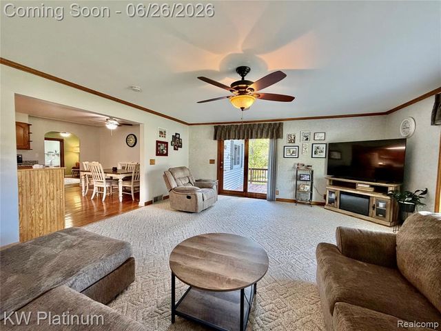 2930 W Water Street, Port Huron, MI 48060