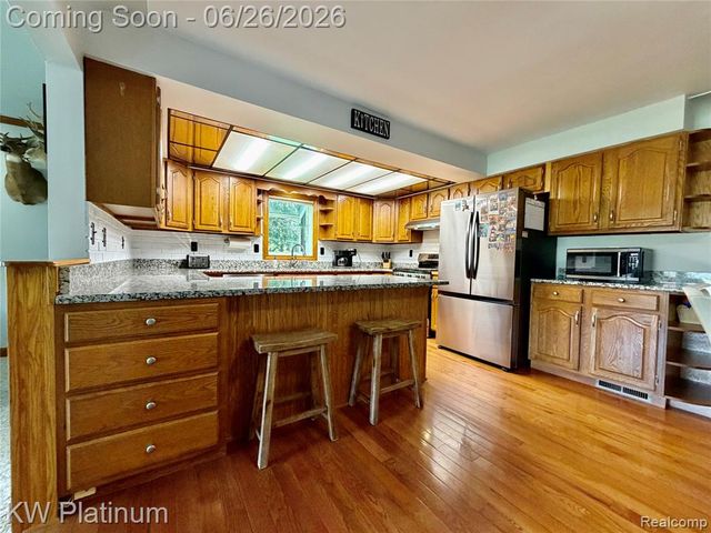 2930 W Water Street, Port Huron, MI 48060