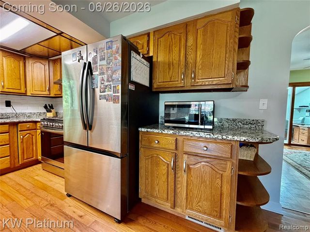 2930 W Water Street, Port Huron, MI 48060
