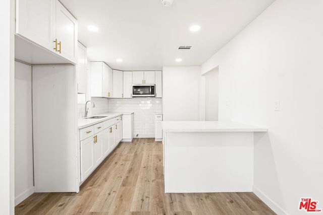 1500 W 58th Place, Los Angeles, CA 90047