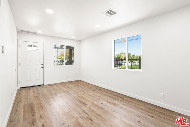 1500 W 58th Place, Los Angeles, CA 90047