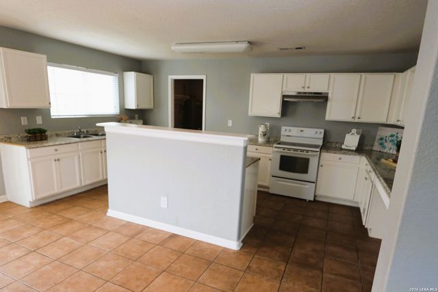 3838 Pavo Viejo, San Antonio, TX 78223