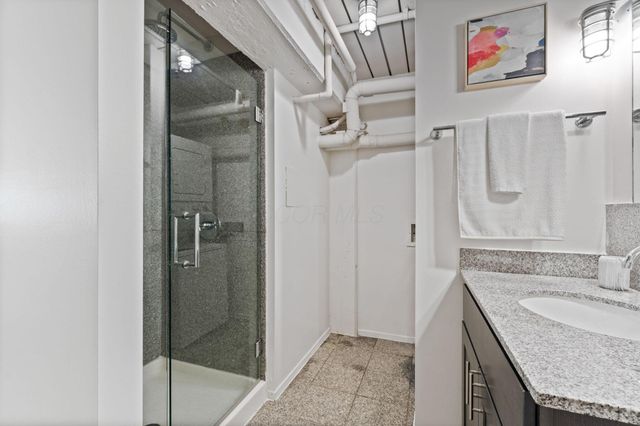 60 E Spring Street, 211, Columbus, OH 43215