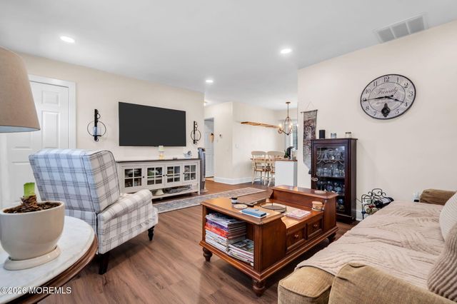 4 Michigan Drive 363, Matawan, NJ 07747