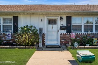 4 Michigan Drive 363, Matawan, NJ 07747