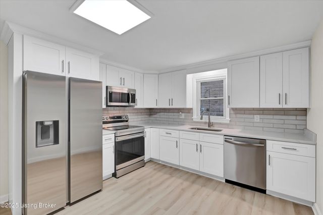 6607 Sky Blue Ave, Louisville, KY 40258