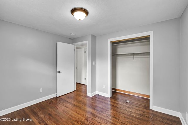 6607 Sky Blue Ave, Louisville, KY 40258