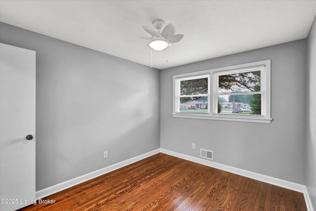 6607 Sky Blue Ave, Louisville, KY 40258