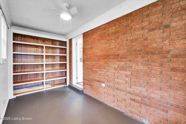 6607 Sky Blue Ave, Louisville, KY 40258