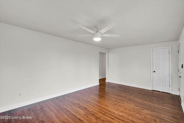 6607 Sky Blue Ave, Louisville, KY 40258