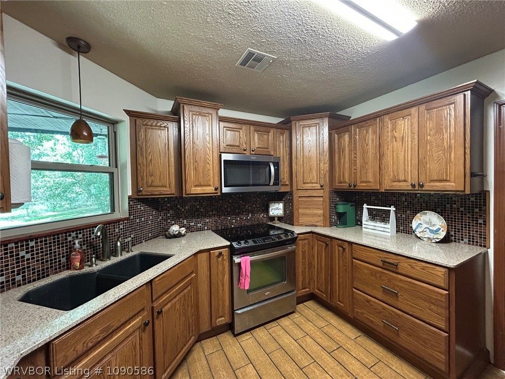 17793 Orchard Lane 17793 Orchard Lane