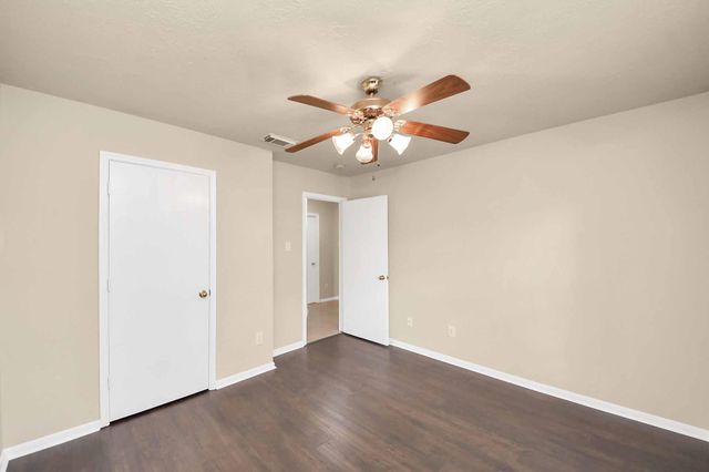 23127 N Waterlake Drive, Richmond, TX 77406