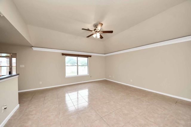 23127 N Waterlake Drive, Richmond, TX 77406