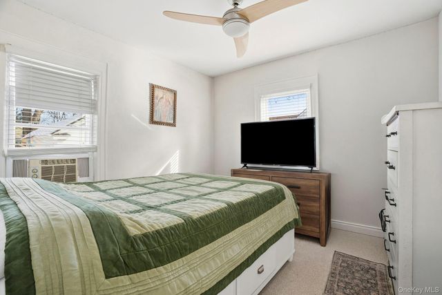 59 Homecrest Court, Oceanside, NY 11572