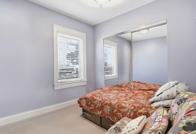 59 Homecrest Court, Oceanside, NY 11572