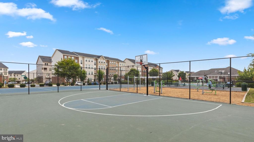 Image 28 of property listing at 5967 WHELAN LN, Frederick, MD 21703