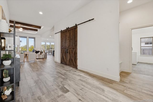 1386 Lyme Park, Bulverde, TX 78163