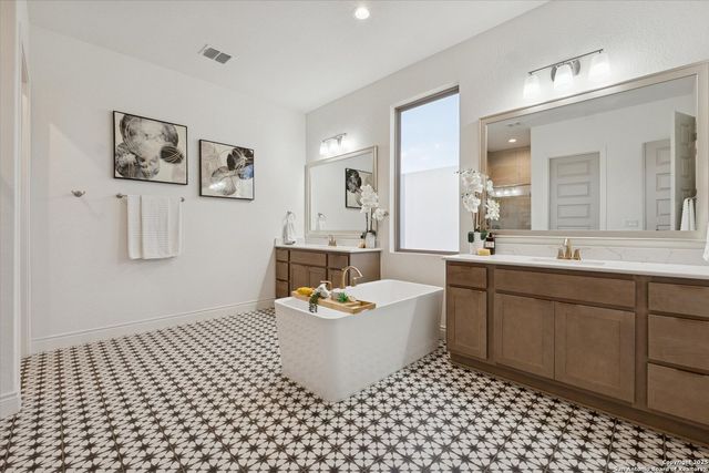 1386 Lyme Park, Bulverde, TX 78163