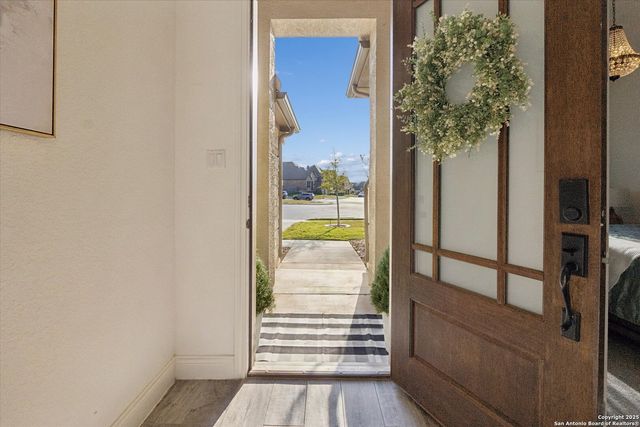 1386 Lyme Park, Bulverde, TX 78163