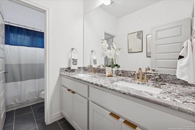 1386 Lyme Park, Bulverde, TX 78163