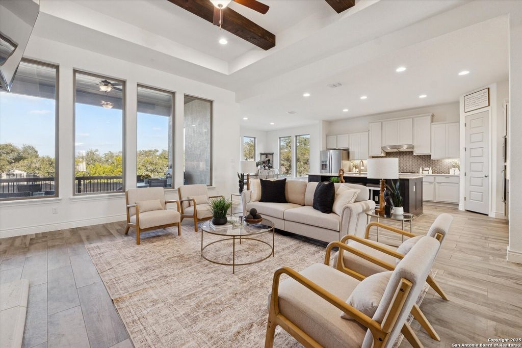 1386 Lyme Park, Bulverde, TX 78163