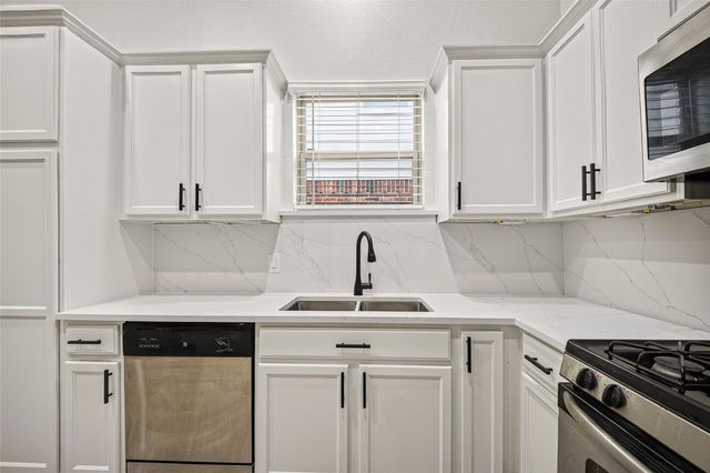 15631 Granite Mountain Trail, Houston, TX 77049