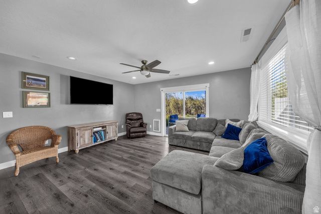 185 W CENTER ST, Ivins, UT 84738