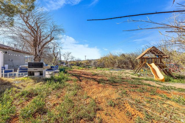 185 W CENTER ST, Ivins, UT 84738