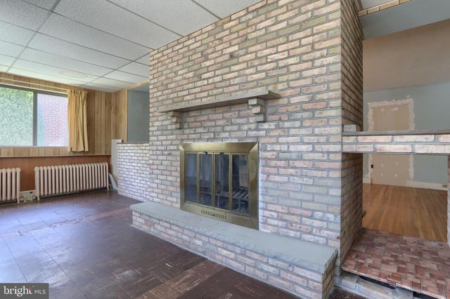 332 E WALNUT ST, Reading, PA 19607