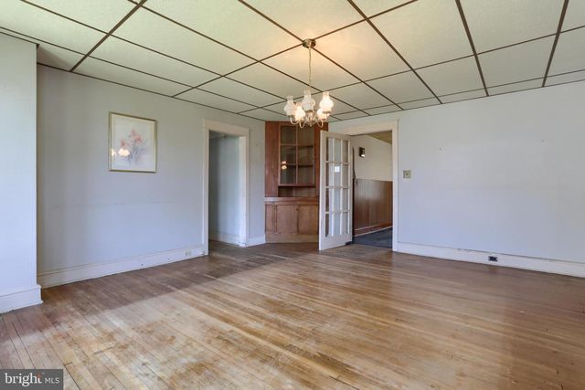 332 E WALNUT ST, Reading, PA 19607
