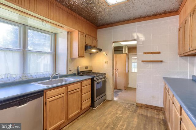332 E WALNUT ST, Reading, PA 19607