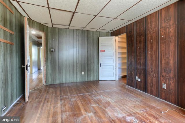 332 E WALNUT ST, Reading, PA 19607