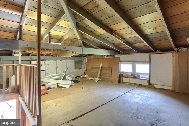 332 E WALNUT ST, Reading, PA 19607