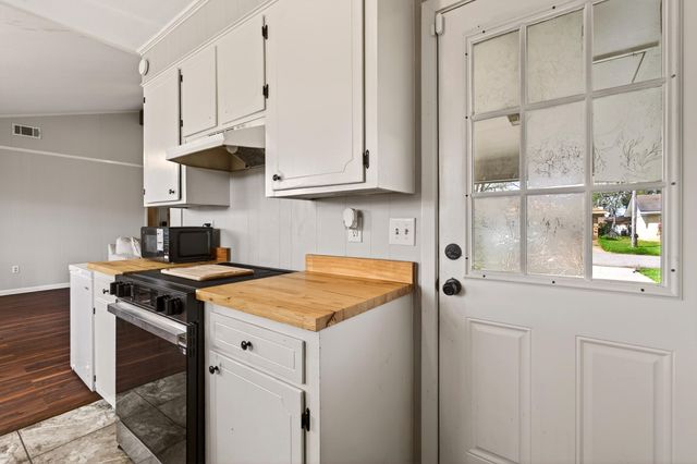 15 Southern Ln., Hattiesburg, MS 39402