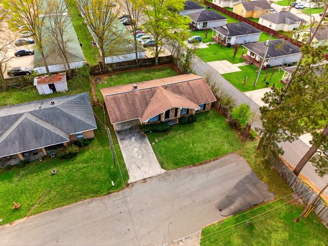 15 Southern Ln., Hattiesburg, MS 39402