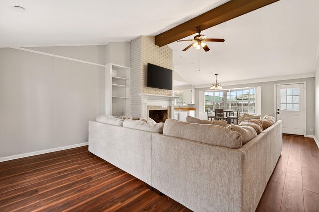 15 Southern Ln., Hattiesburg, MS 39402