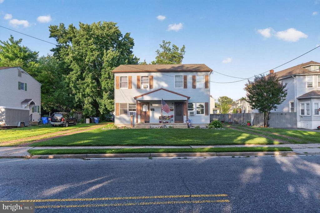 707 N FORKLANDING RD, MAPLE SHADE, NJ 08052 — exterior