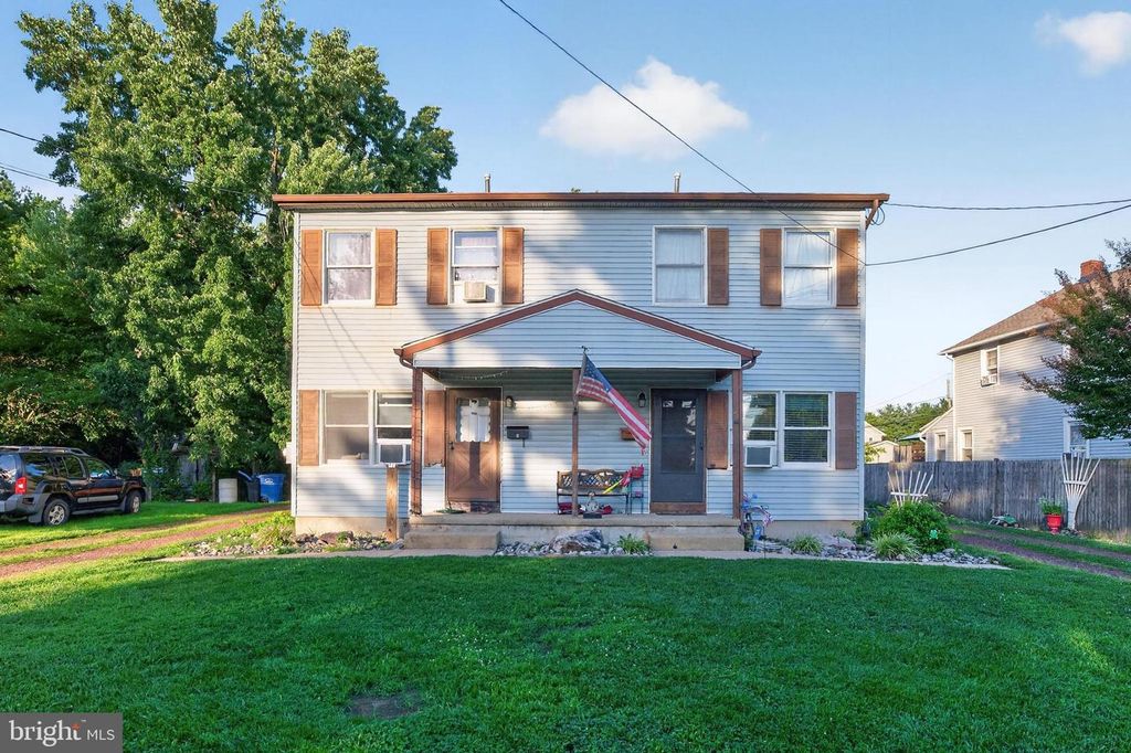 707 N FORKLANDING RD, MAPLE SHADE, NJ 08052 — photo 2