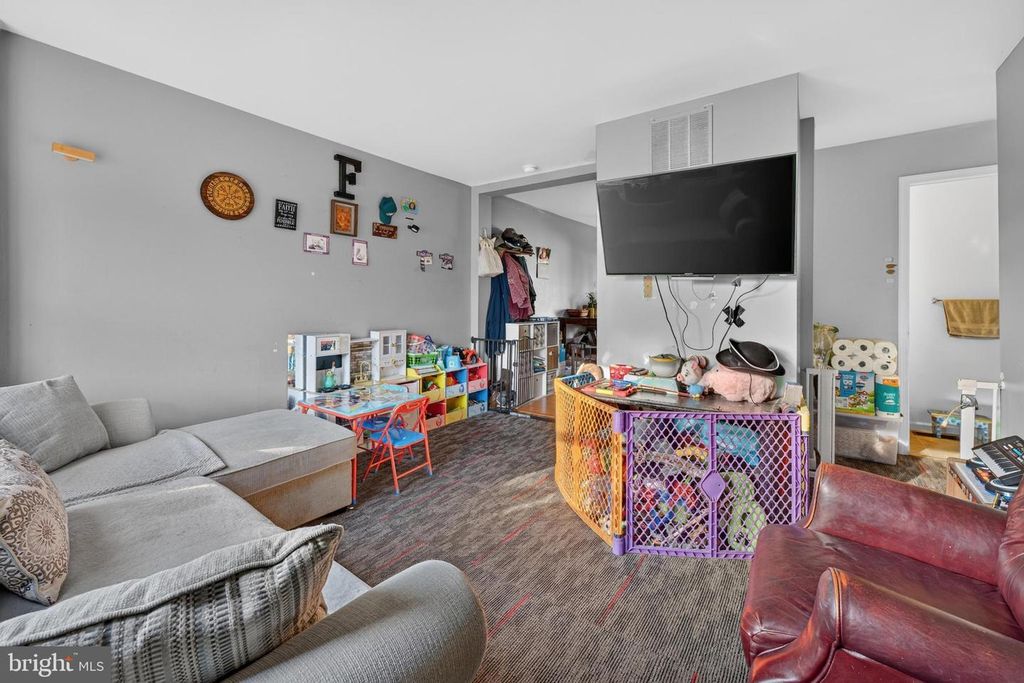 707 N FORKLANDING RD, MAPLE SHADE, NJ 08052 — photo 3