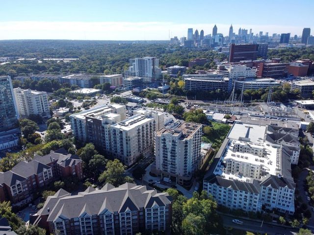 211 Colonial Homes NW Drive 1301, Atlanta, GA 30309