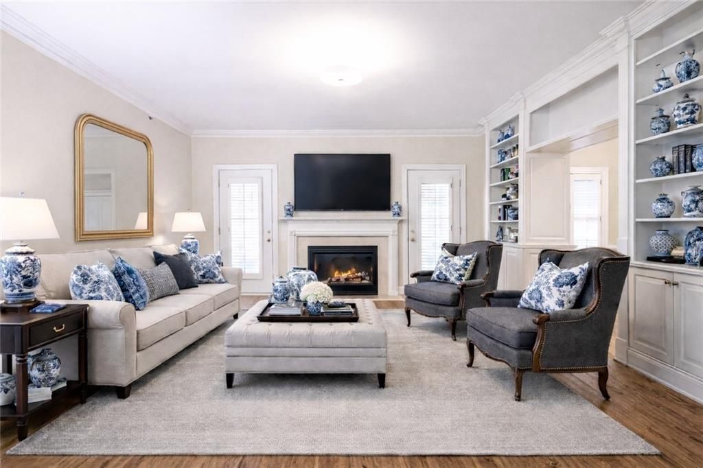 211 Colonial Homes NW Drive 1301, Atlanta, GA 30309