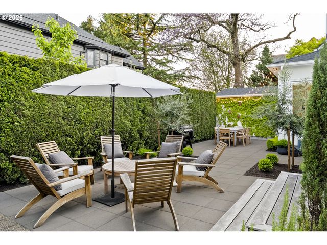 3550 Ne MALTBY St, Portland, OR 97212