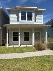 130 Lavaca, Rockport, TX 78382