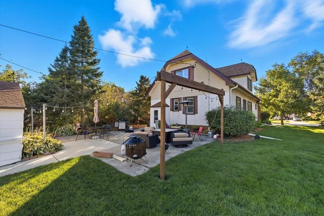 3320 S 92nd STREET, Milwaukee, WI 53227