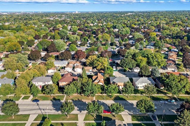 3320 S 92nd STREET, Milwaukee, WI 53227