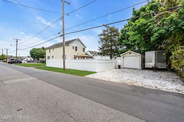 111 Chestnut Street, Forked River, NJ 08731