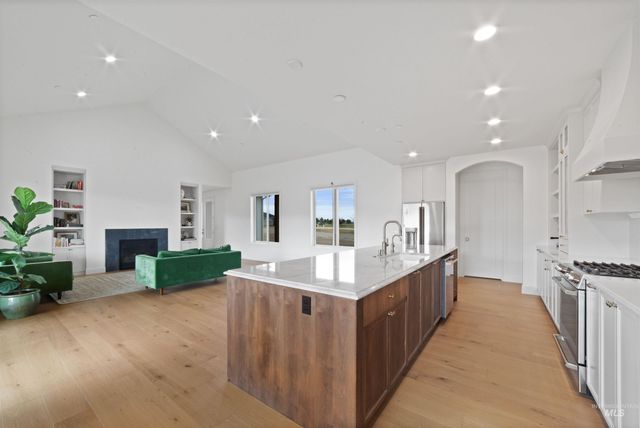 22109 Aura Vista Way, Caldwell, ID 83607