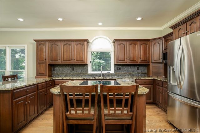 4302 Doe Court, Floyds Knobs, IN 47119