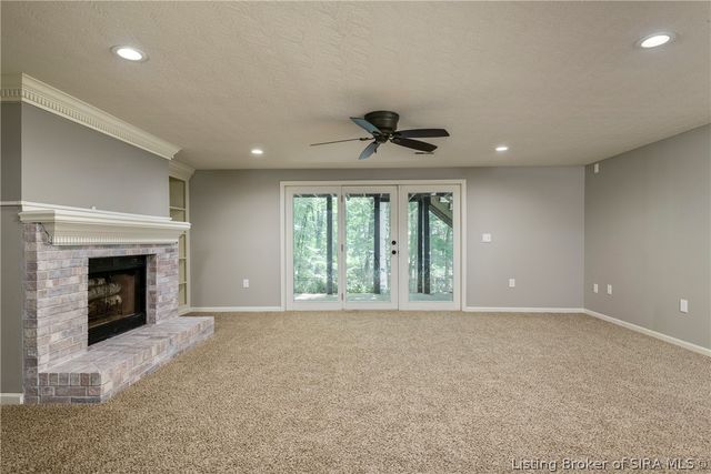 4302 Doe Court, Floyds Knobs, IN 47119