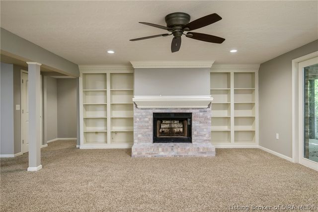 4302 Doe Court, Floyds Knobs, IN 47119